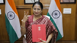 दिल्ली की सीएम रेखा गुप्ता ने एक लाख करोड़ रुपये का बजट पेश किया, स्वास्थ्य, पानी, यमुना और संपर्क पर विशष फोकस