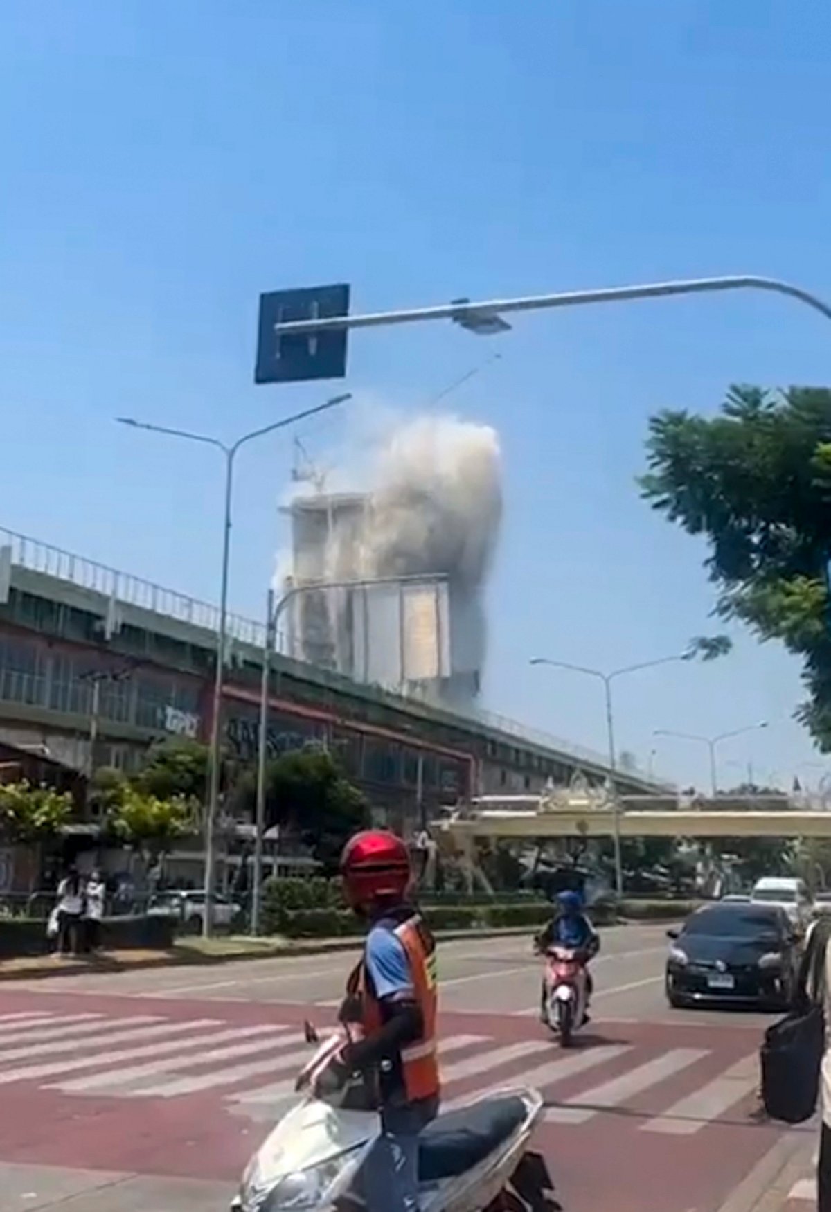 Video: थाईलैंड में देखते ही देखते गायब हो गई बिल्डिंग्स..., म्यांमार में भूकंप से ऐसे मची तबाही