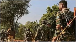 छत्तीसगढ़: दंतेवाड़ा-बीजापुर सीमा पर सुरक्षाबलों ने मुठभेड़ में महिला नक्सली को किया ढेर, 25 लाख का था इनाम