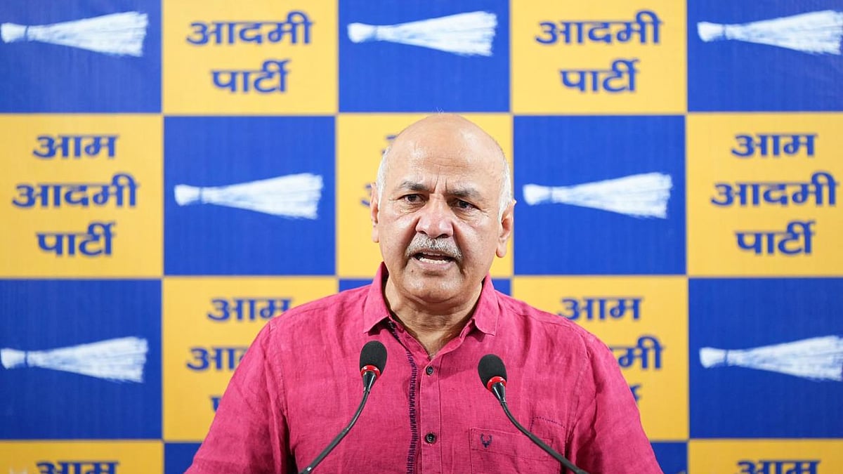 दिल्ली में प्राइवेट स्कूलों की फीस वृद्धि पर मनीष सिसोदिया ने की सीबीआई जांच की मांग