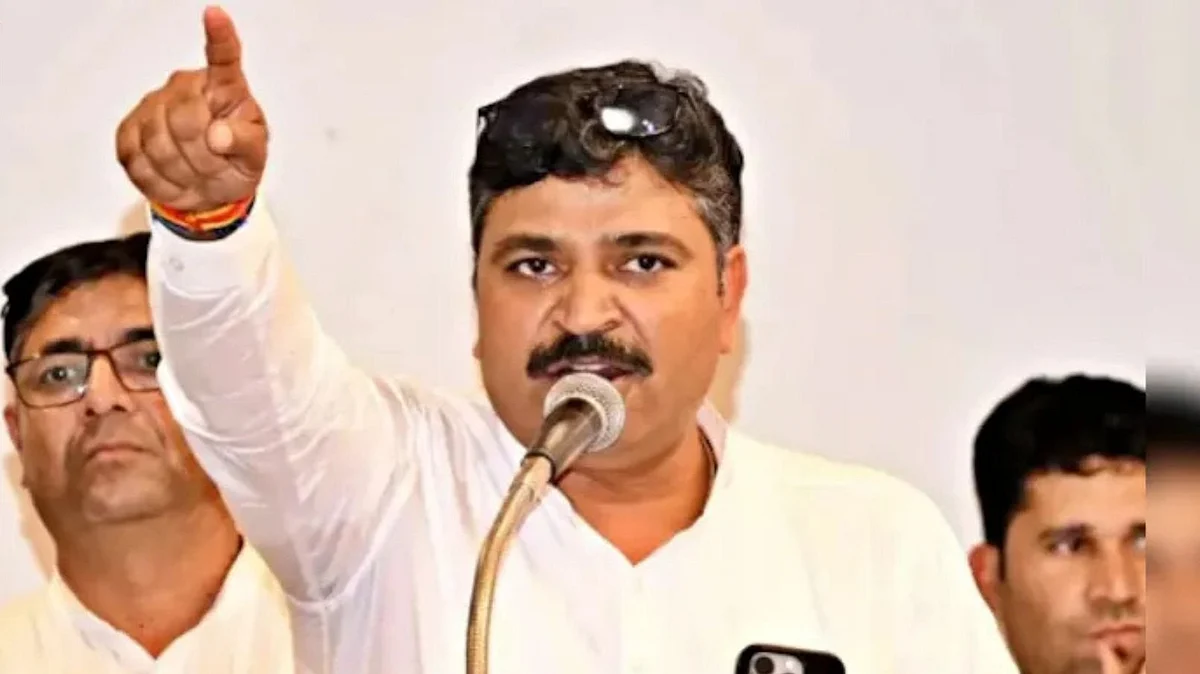 राजस्थान विधानसभा में नेता प्रतिपक्ष (कांग्रेस) टीकाराम जूली