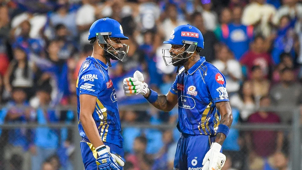 जयवर्धने ने पावरप्ले में टीम के खेल को बताया चिंता का विषय और IPL 2025 में RCB का प्रदर्शन क्यों है खास