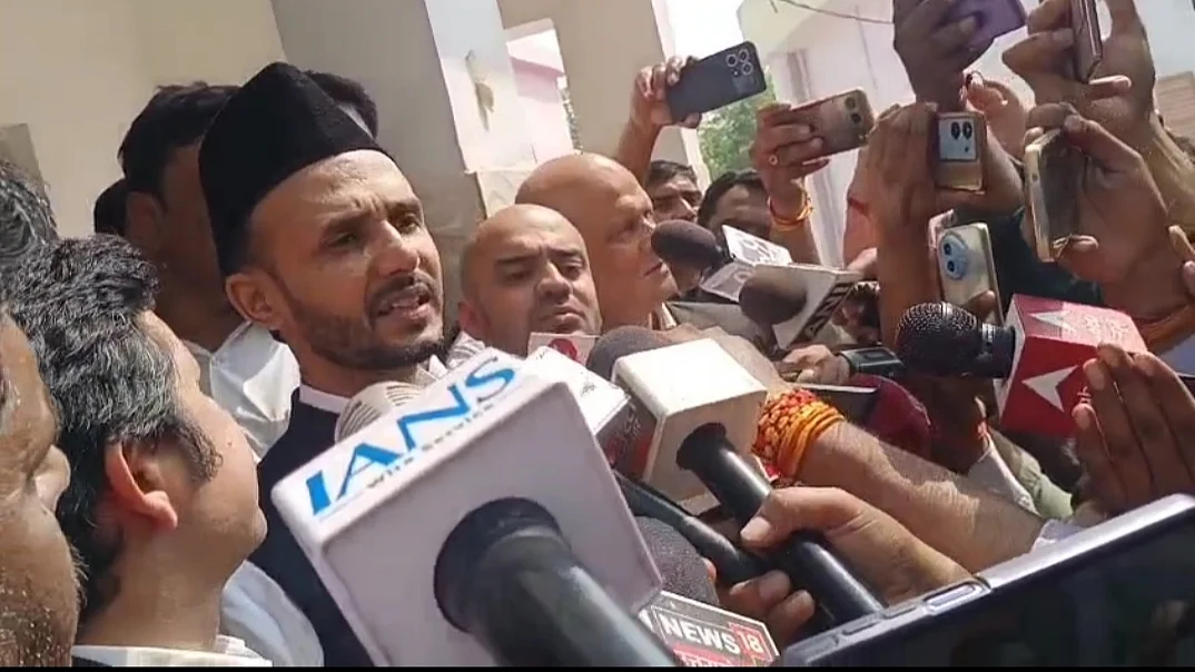 जियाउर्रहमान बर्क से ढाई घंटे एसआईटी ने की पूछताछ