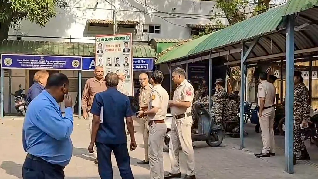 दिल्ली के पटियाला हाउस कोर्ट में हो सकती है तहव्वुर राणा की पेशी, तिहाड़ जेल में भी कड़ी की गई सुरक्षा