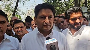 कांग्रेस सांसद दीपेंद्र हुड्डा का बीजेपी पर हमला, कहा- लोकतंत्र और संविधान की धज्जियां उड़ा रही BJP सरकार