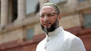 ओवैसी ने नये वक्फ कानून की आलोचना की, सुप्रीम कोर्ट से न्याय की उम्मीद जतायी, सरकार को इन मुद्दों पर घेरा