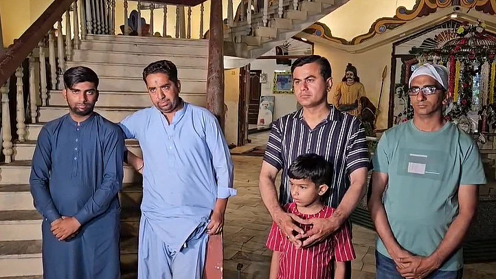 पाक से आए हिंदू शरणार्थियों ने छत्तीसगढ़ में रहने की लगाई गुहार