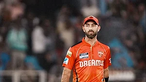 IPL2025: पंजाब किंग्स को झटका, ग्लेन मैक्सवेल ऊंगली के फ्रेक्चर के कारण टूर्नामेंट से बाहर