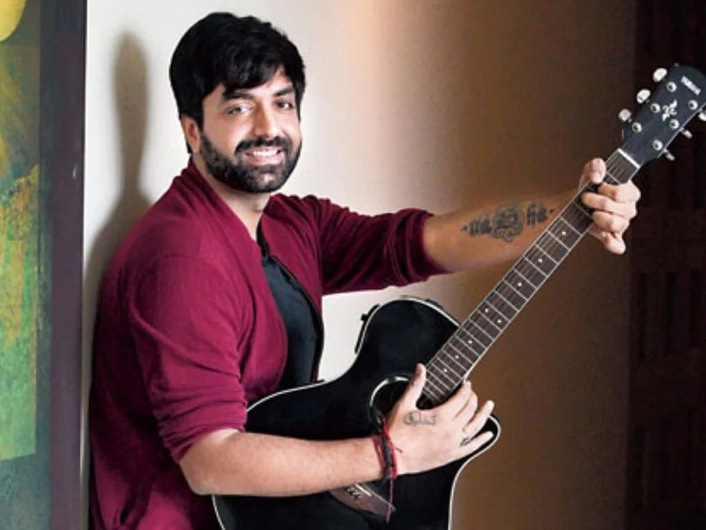 सिनेजीवन: विराट ने ‘लाइफ पार्टनर’ अनुष्का को खास अंदाज में दी जन्मदिन की बधाई और 'भारतीय संगीत का चल रहा सुनहरा दौर'