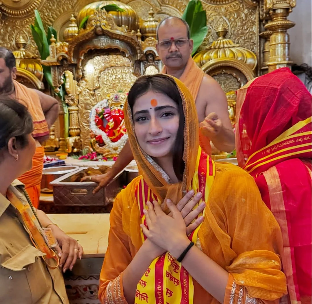 सिनेजीवन: बर्थडे पर प्यार की बारिश में भीगी अनुष्का शर्मा और ‘द भूतनी’ की रिलीज के बाद बप्पा के दरबार पहुंची पलक तिवारी