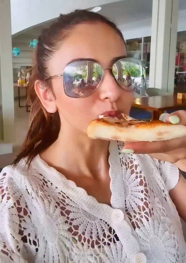 सिनेजीवन: रजनीकांत को पसंद आई सूर्या की ‘रेट्रो’, बताया 'सुपर' और मनीषा कोइराला ने शेयर किया थेरेपी का अनुभव