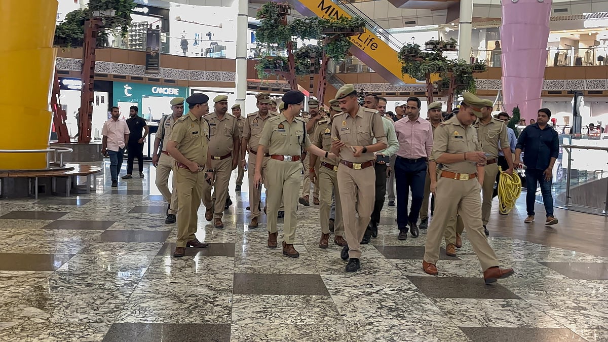 मॉल, एयरपोर्ट और मेट्रो स्टेशन पर हाई अलर्ट