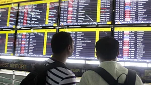 भारत के 32 एयरपोर्ट का संचालन फिर से शुरू, कल से उड़ेगी फ्लाइट, भारतीय विमानपत्तन प्राधिकरण ने दी जानकारी
