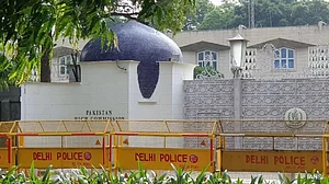 भारत ने पाकिस्तान उच्चायोग के अधिकारी को निष्कासित किया, 24 घंटे के भीतर देश छोड़ने को कहा