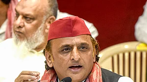 अखिलेश यादव का बीजेपी सरकार पर हमला, कहा-10 साल की सरकार में मां गंगा की सफाई नहीं हो पाई