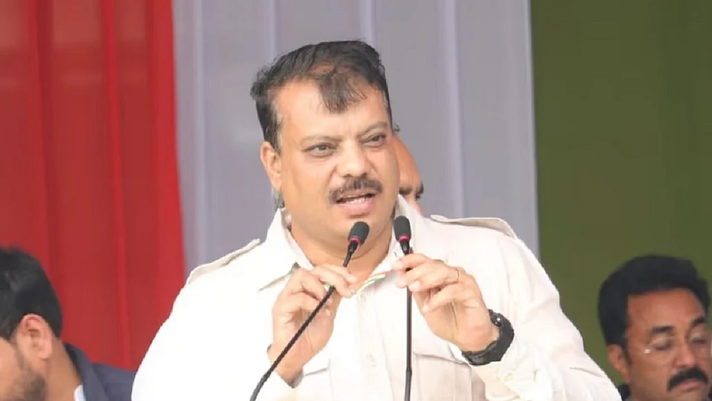 विज्ञापनजीवी हो चुकी है मोदी सरकार, सेना के पराक्रम को राजनीति चमकाने के लिए उत्पाद की तरह बेच रही हैः कांग्रेस