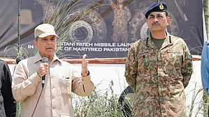 पाकिस्तान सरकार ने सेनाध्यक्ष जनरल आसिम मुनीर का किया प्रमोशन, पदोन्नत कर फील्ड मार्शल बनाया