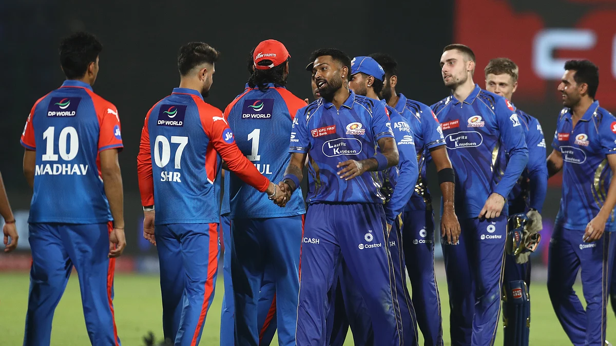 मुंबई इंडियंस और दिल्ली कैपिटल्स के बीच वानखेड़े में मुकाबला