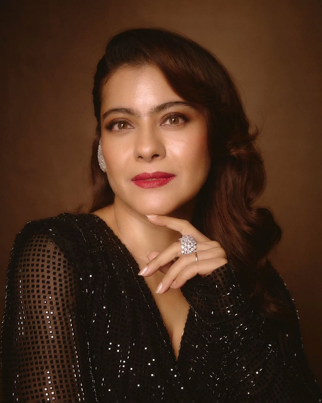 सिनेजीवन: बोनी कपूर ने शेयर की मां की दिल छू लेने वाली तस्वीर और काजोल ने आदित्य को अनोखे अंदाज में दी जन्मदिन की बधाई