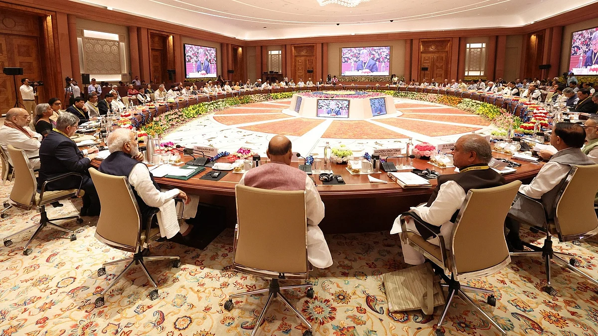 मध्य आय के जंजाल से कैसे निकलें बाहर!