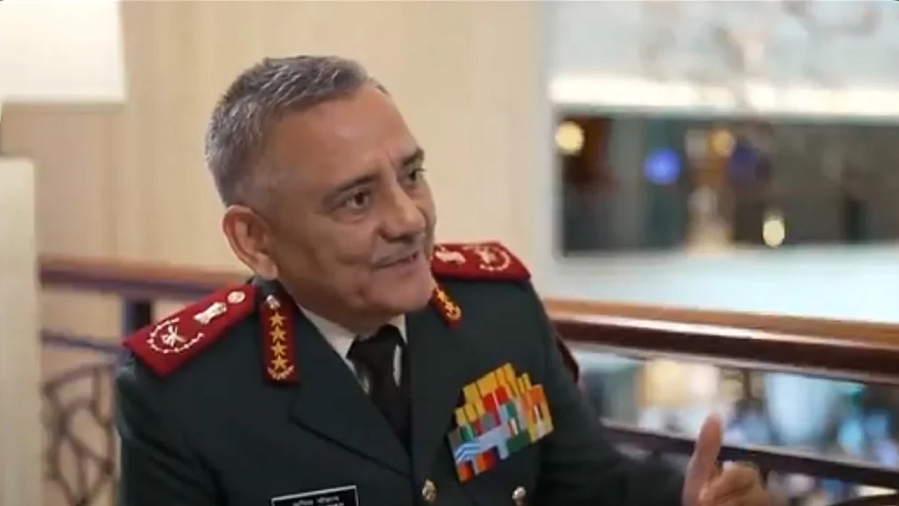 ऑपरेशन सिंदूरः CDS चौहान ने लड़ाकू विमान गिरने की बात मानी, कांग्रेस ने खुलासे पर मोदी सरकार को घेरा