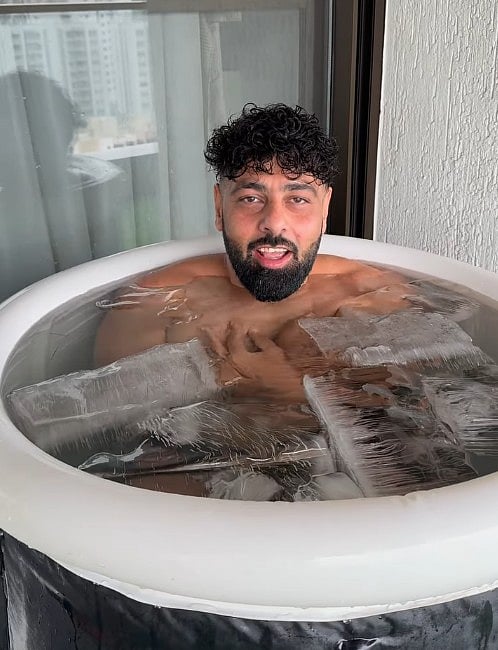 सिनेजीवन: जायद खान ने परिवार के साथ मनाई बकरीद और 'ब्रॉडी' के निधन से टूटे अहान और अथिया शेट्टी 