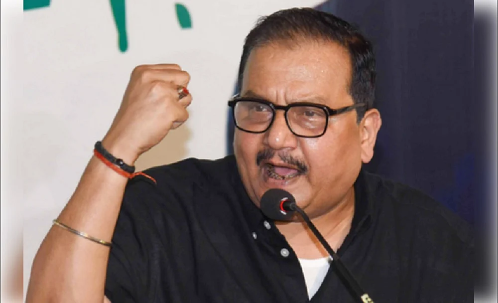 दुनिया में गलत मैसेज गया, राष्ट्रपति पुतिन के डिनर में LOP को नहीं बुलाने पर मनोज झा ने सरकार पर साधा निशाना