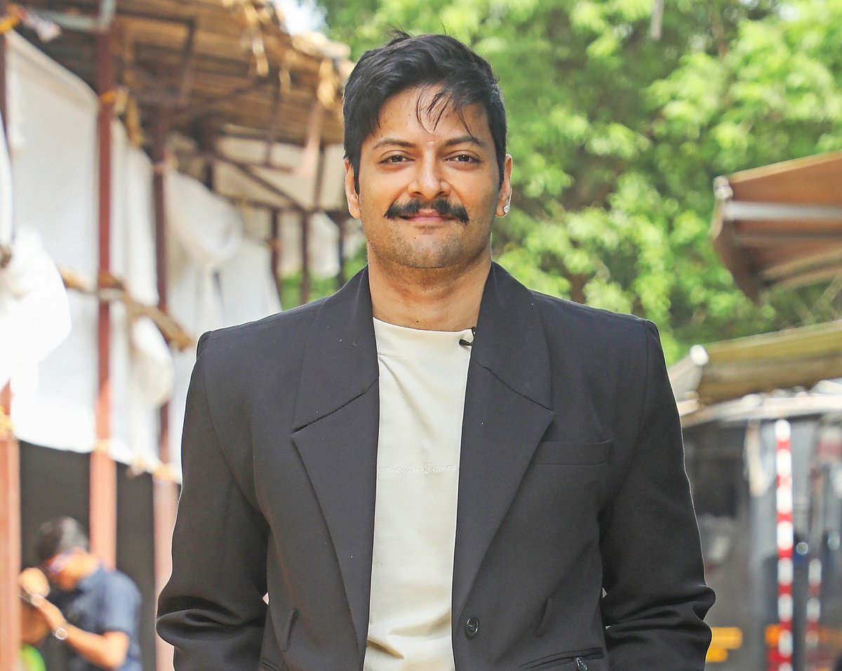 सिनेजीवन: ‘दर्द शब्दों में बयां करना मुश्किल’, अहमदाबाद विमान क्रैश पर जान्हवी और पंकज त्रिपाठी को लेकर अली फजल का खुलासा