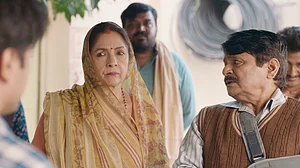 सिनेजीवन: महिलाओं से जुड़ी रूढ़िवादी सोच को ‘पंचायत’ की ‘मंजू’ ने तोड़ा और जब शाहरुख के घर लंच करने पहुंचे मिहिर आहूजा!