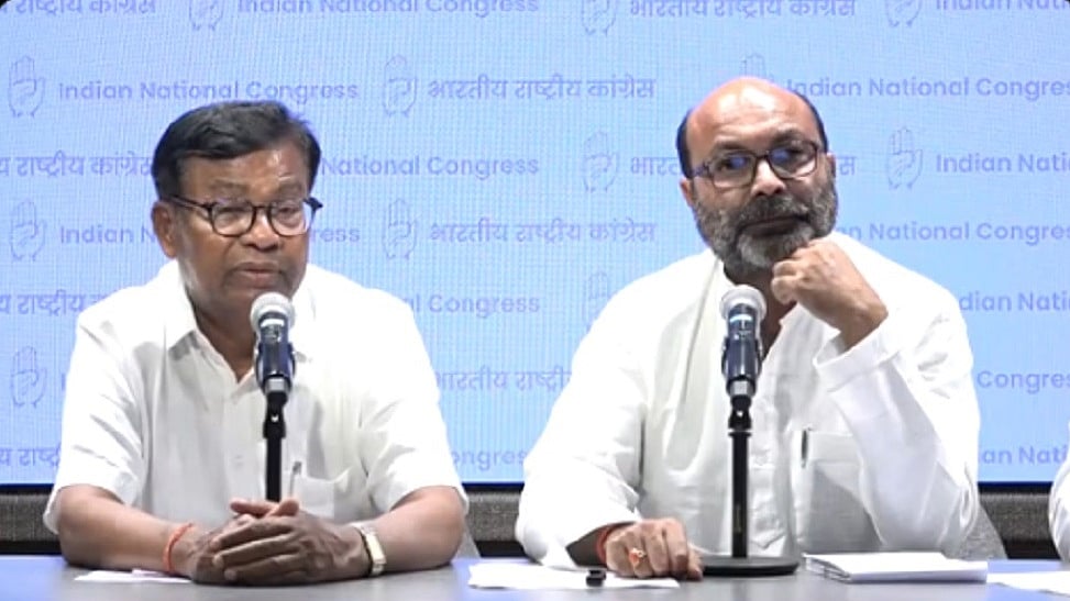 प्लेन क्रैश से देश गम में डूबा और ओडिशा की BJP सरकार जश्न मना रही है, यह जनता का अपमान हैः कांग्रेस