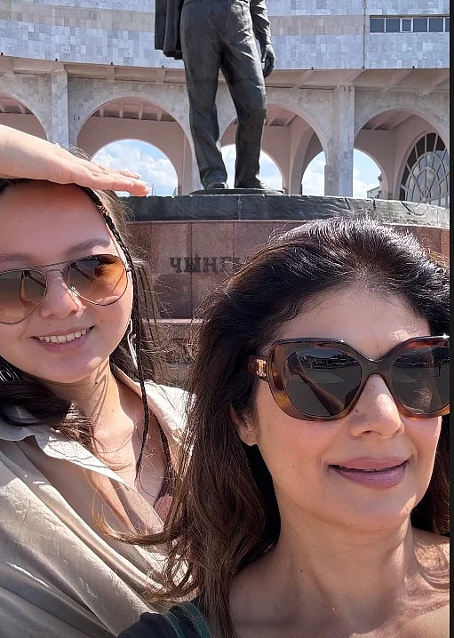 सिनेजीवन: सोनू सूद ने 'फतेह' को बताया एक्शन और इमोशन्स का संगम और मनारा चोपड़ा के पिता रमन राय का निधन