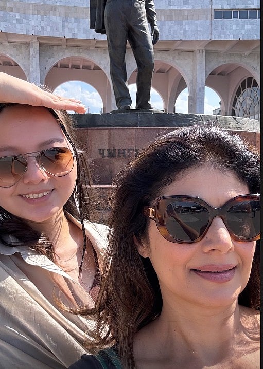 सिनेजीवन: सोनू सूद ने 'फतेह' को बताया एक्शन और इमोशन्स का संगम और मनारा चोपड़ा के पिता रमन राय का निधन