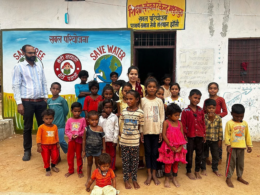 निर्धन समुदायों के छात्रों में पढ़ने-सीखने की बड़ी ललक, और प्रोत्साहन मिले तो तस्वीर बदल सकती है