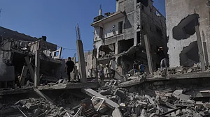 11 दिनों तक ईरान में फंसे रहने के बाद बंगाल के पर्वतारोही आखिरकार अपने घर पहुंचा, बताया कैसा था मंजर