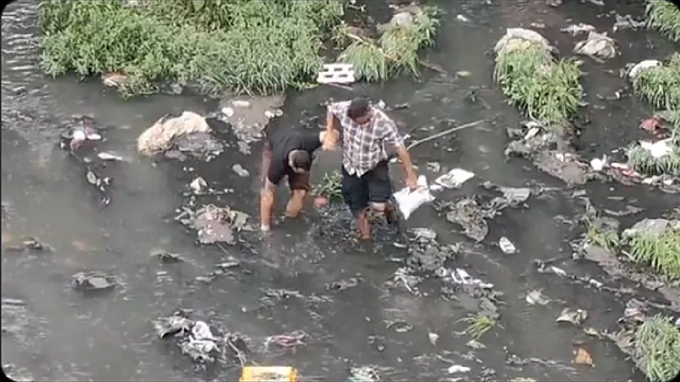 इंदौर के एक नाले से मिला सोनम का लैपटॉप और पिस्टल, अब खुलेगी राजा हत्याकांड की पूरी गुत्थी!