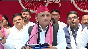 सत्ता के लिए संविधान का इस्तेमाल करती है बीजेपी, हासिल करते ही सम्मान करना भी भूल जाती है: अखिलेश यादव