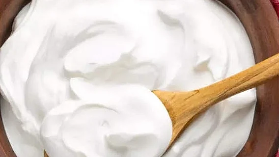 सावन में दही के सेवन से बचना चाहिए