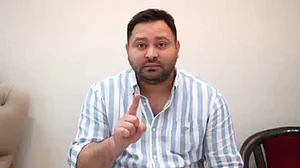 पूरे देश में केवल बिहारी ही अपनी नागरिकता क्यों साबित करे... तेजस्वी ने मतदाता पुनरीक्षण को बताया 'बड़ी साजिश'