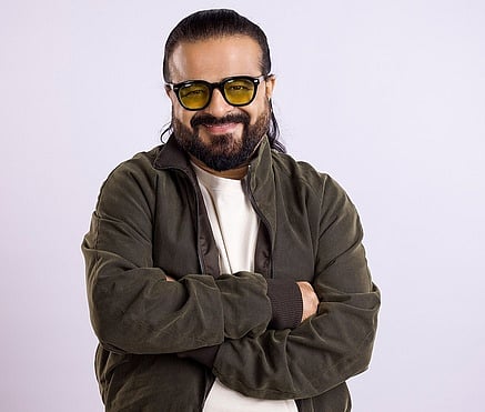 सिनेजीवन: शूटिंग के दौरान जाने माने स्टंटमैन एसएम राजू की मौत और सर्जरी के बाद आयुष शर्मा का पहला वीडियो