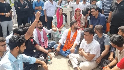 फोटो: IANS