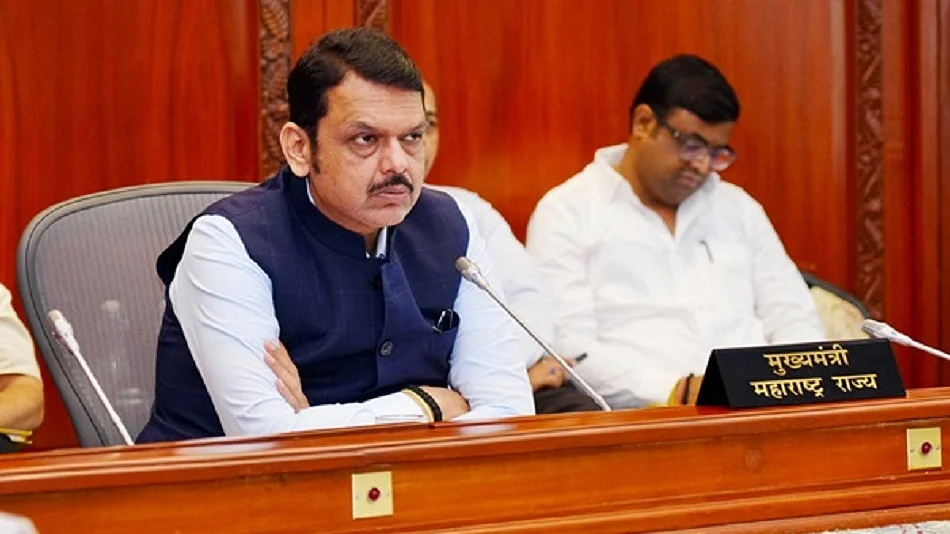 विशेष जन सुरक्षा कानूनः आखिर किसका डर सता रहा है फडणवीस सरकार को?