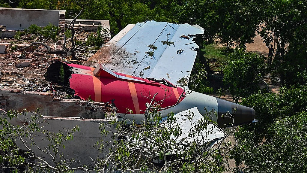 विमान हादसे की जांच या लीपापोती?