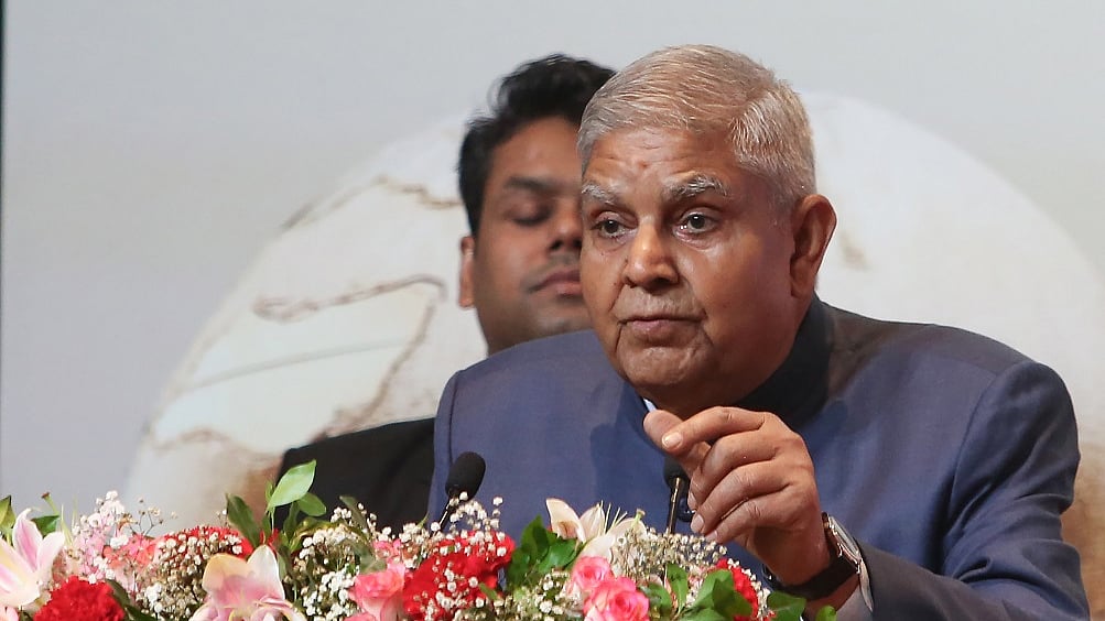 उपराष्ट्रपति जगदीप धनखड़ ने अचानक पद से इस्तीफा दिया, स्वास्थ्य संबंधी समस्याओं का दिया हवाला