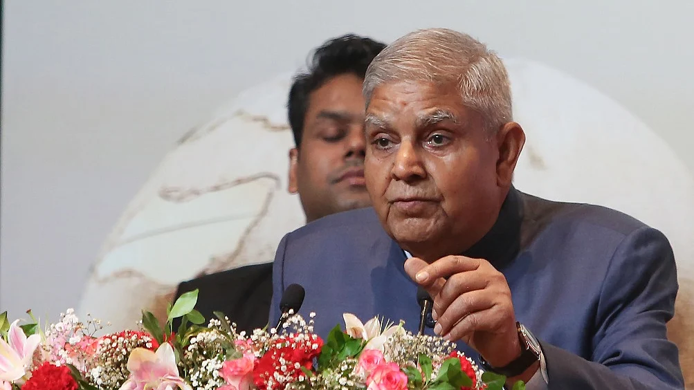 उपराष्ट्रपति जगदीप धनखड़ ने अचानक पद से इस्तीफा दिया, स्वास्थ्य संबंधी समस्याओं का दिया हवाला