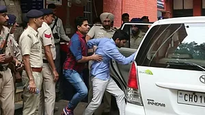 हरियाणा की सैनी सरकार का कारनामा देखिए! यौन उत्पीड़न के आरोपी और BJP सांसद के बेटे को बना दिया लॉ अफसर