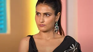 सिनेजीवन: फातिमा सना शेख ने सुनाया पहली मोहब्बत से जुड़ा किस्सा और वियतनाम की खूबसूरती में खोए शांतनु माहेश्वरी