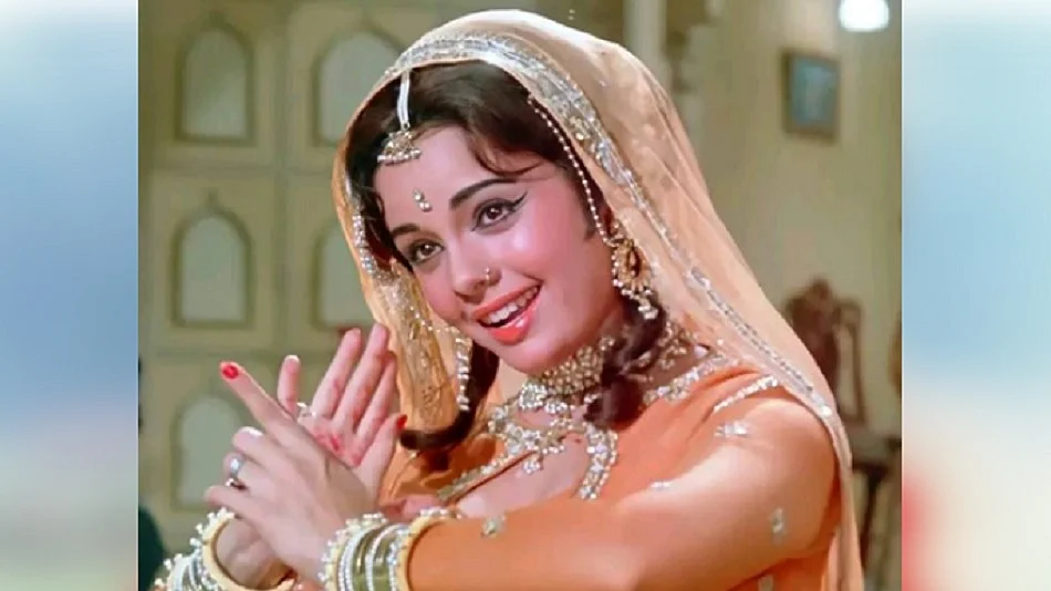 बॉलीवुड की मुमताज, स्टंट क्वीन से  बनीं सुपरस्टार और चंकी पांडे ने 30 साल बाद किया काठमांडू का दौरा