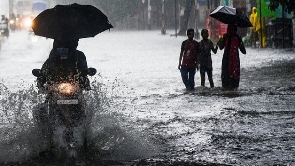 उत्तर भारत में बारिश से तबाही, उत्तराखंड में 3 लोग डूबे, हिमाचल में 3 की मौत, यूपी में नदियां उफान पर