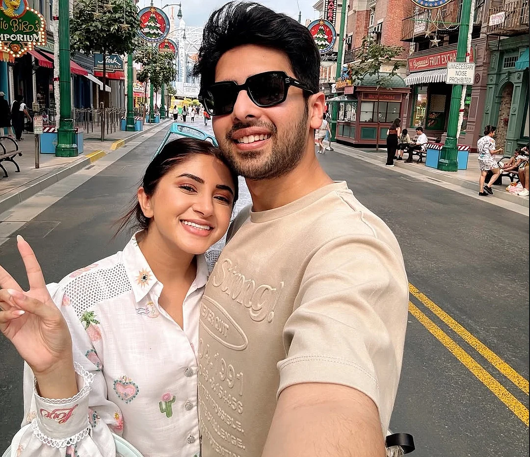 सिनेजीवन: मृणाल ठाकुर ने दर्शकों संग देखी 'सन ऑफ सरदार 2' और भूटान में हुमा कुरैशी पर मुर्गे ने किया था हमला
