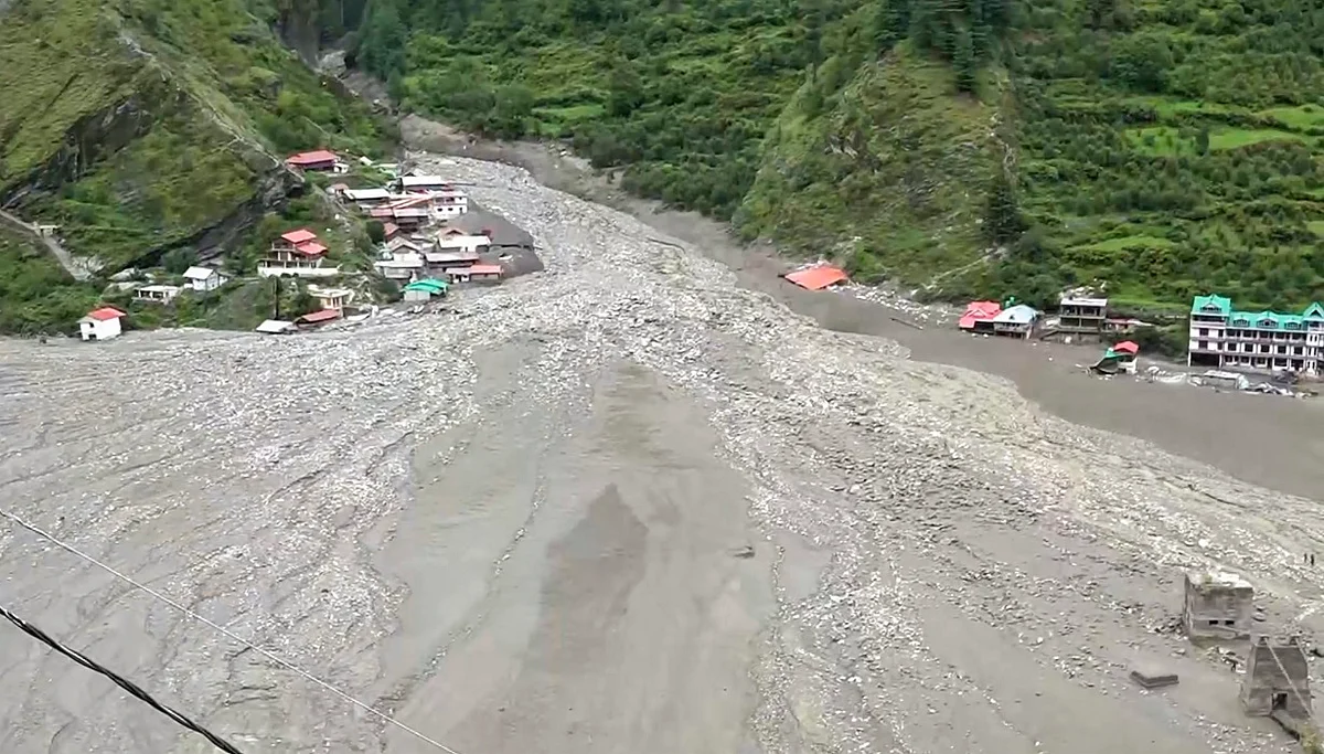 क्या हम हिमालय के विनाश को बर्दाश्त कर सकते हैं?